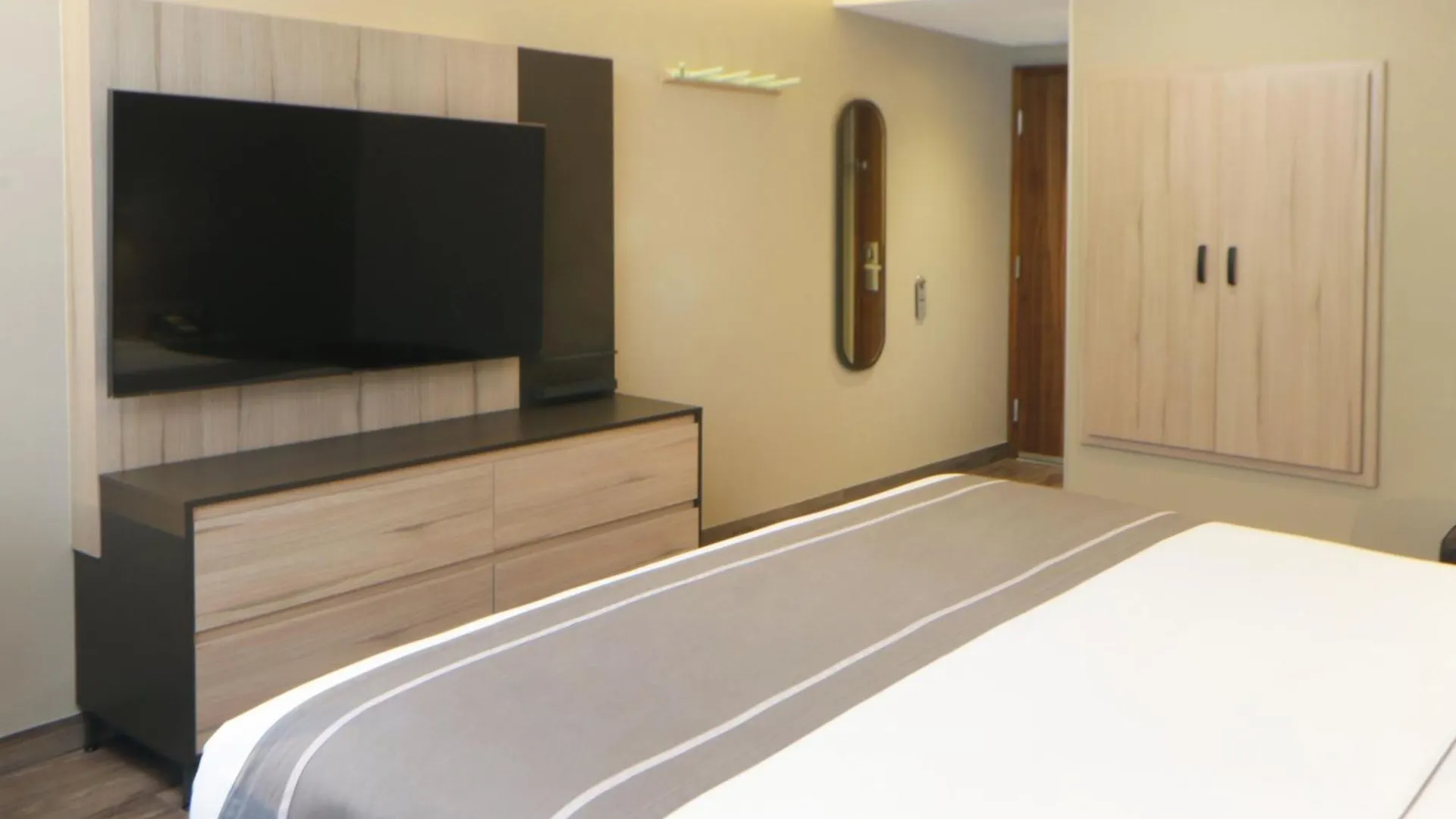 City Express Plus By Marriott Guadalajara Providencia