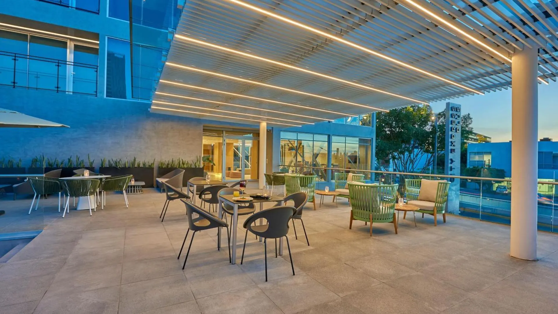 City Express Plus By Marriott Guadalajara Providencia Hotel