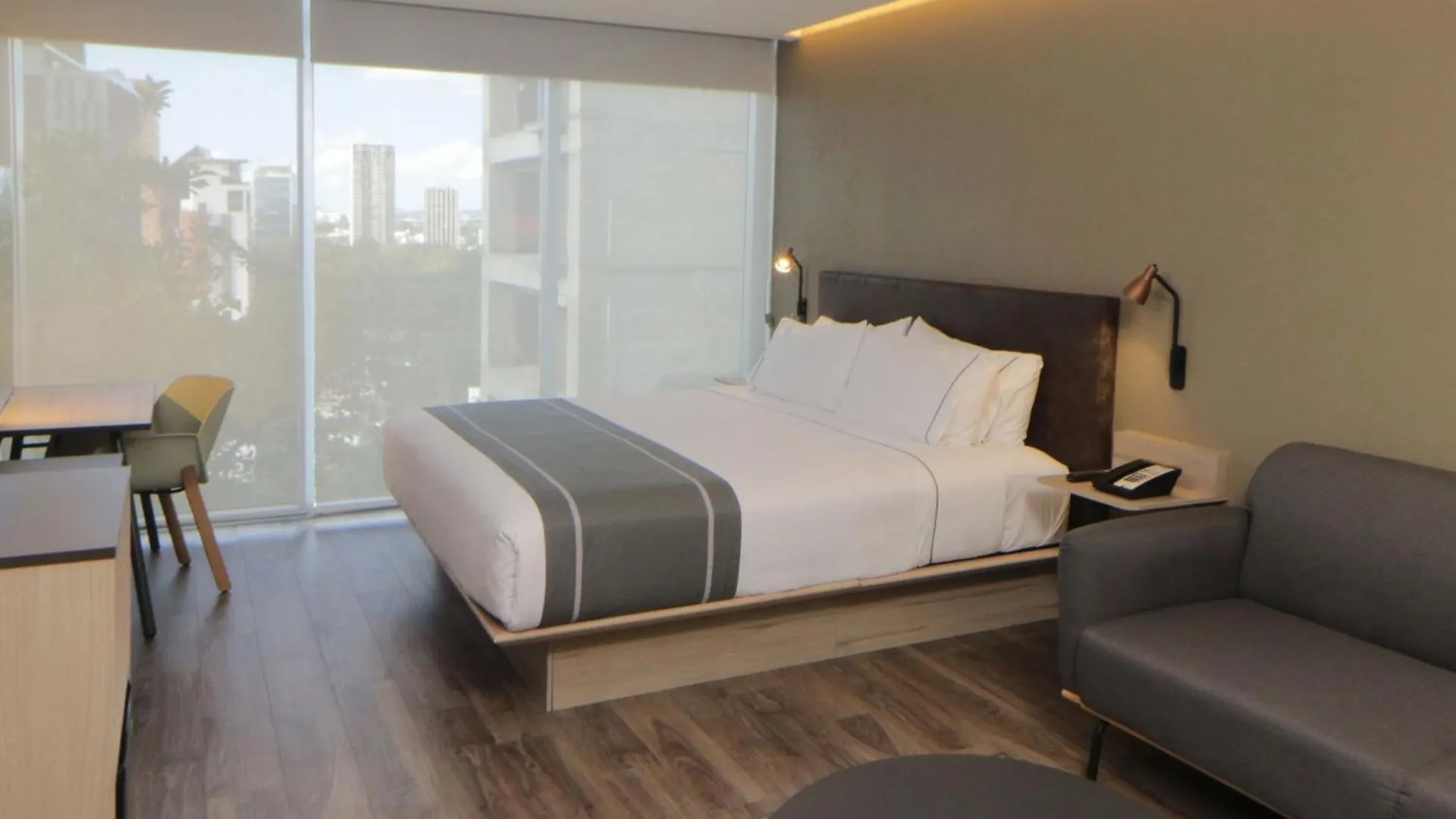 **** Hotel City Express Plus By Marriott Guadalajara Providencia Mexico