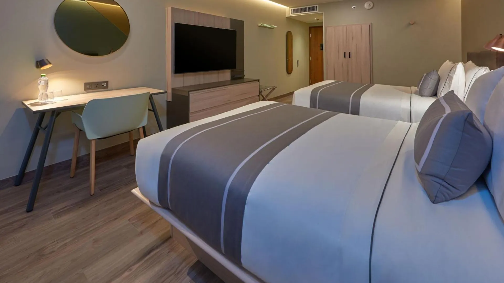 Hotel City Express Plus By Marriott Guadalajara Providencia