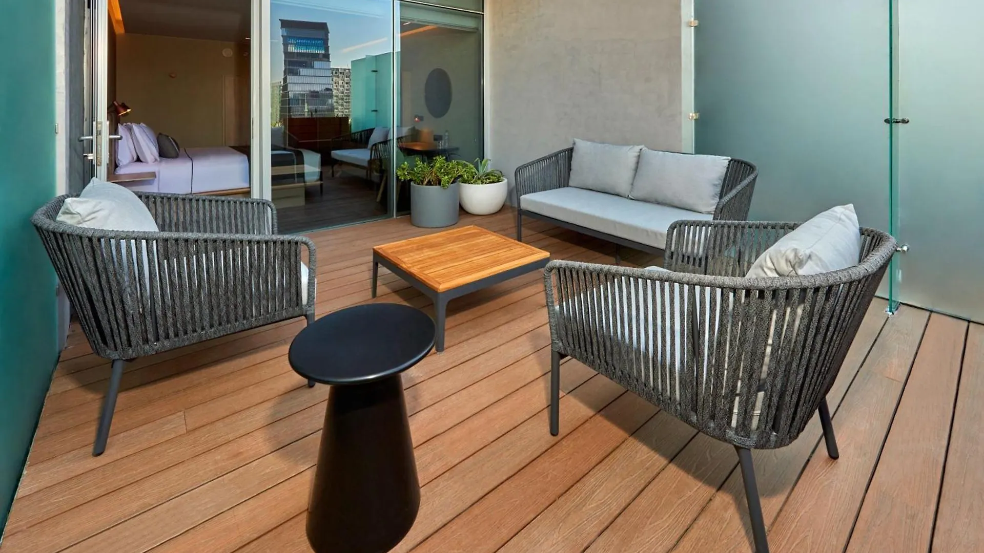 City Express Plus By Marriott Guadalajara Providencia Hotel