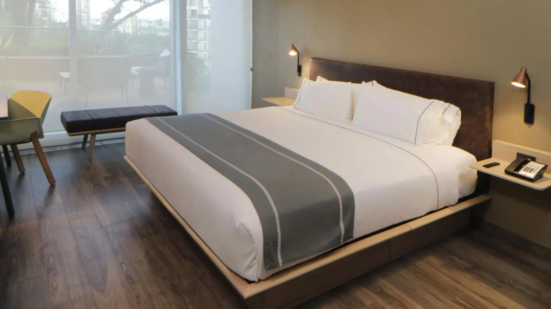 City Express Plus By Marriott Guadalajara Providencia Hotel