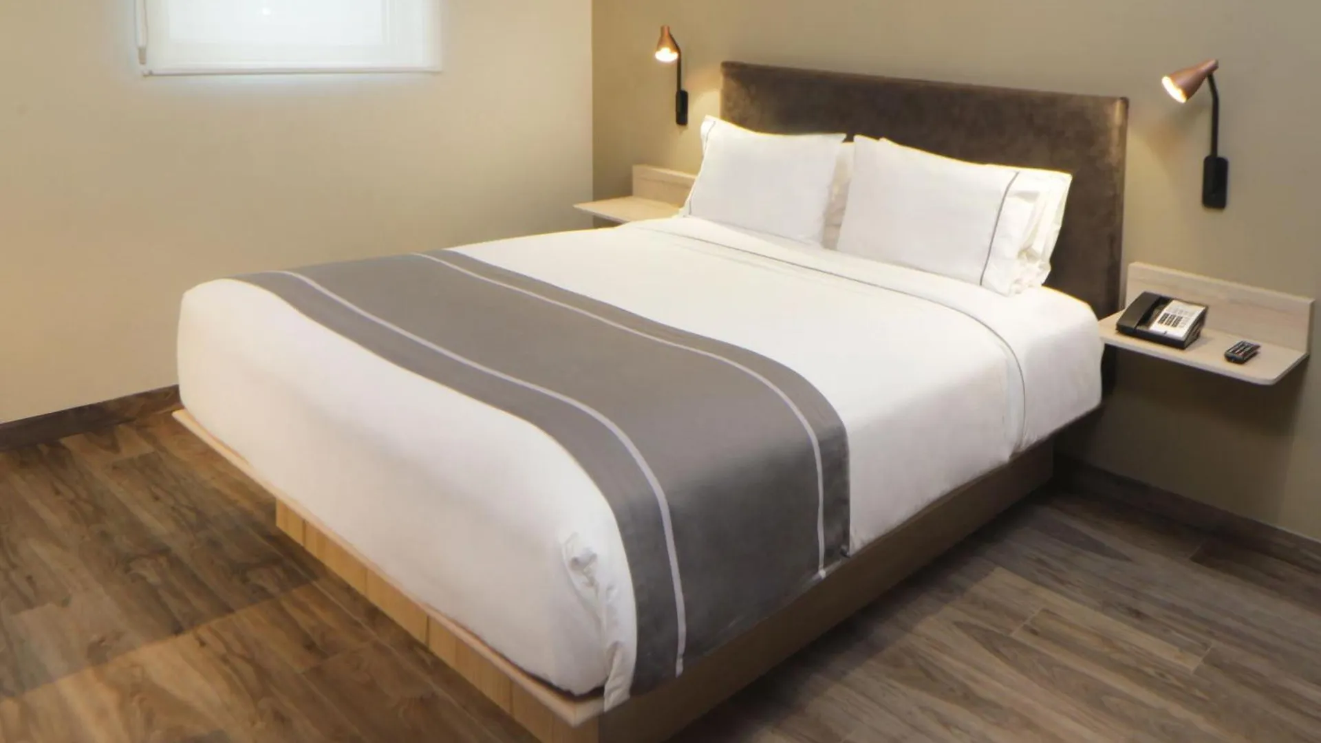 City Express Plus By Marriott Guadalajara Providencia Hotel